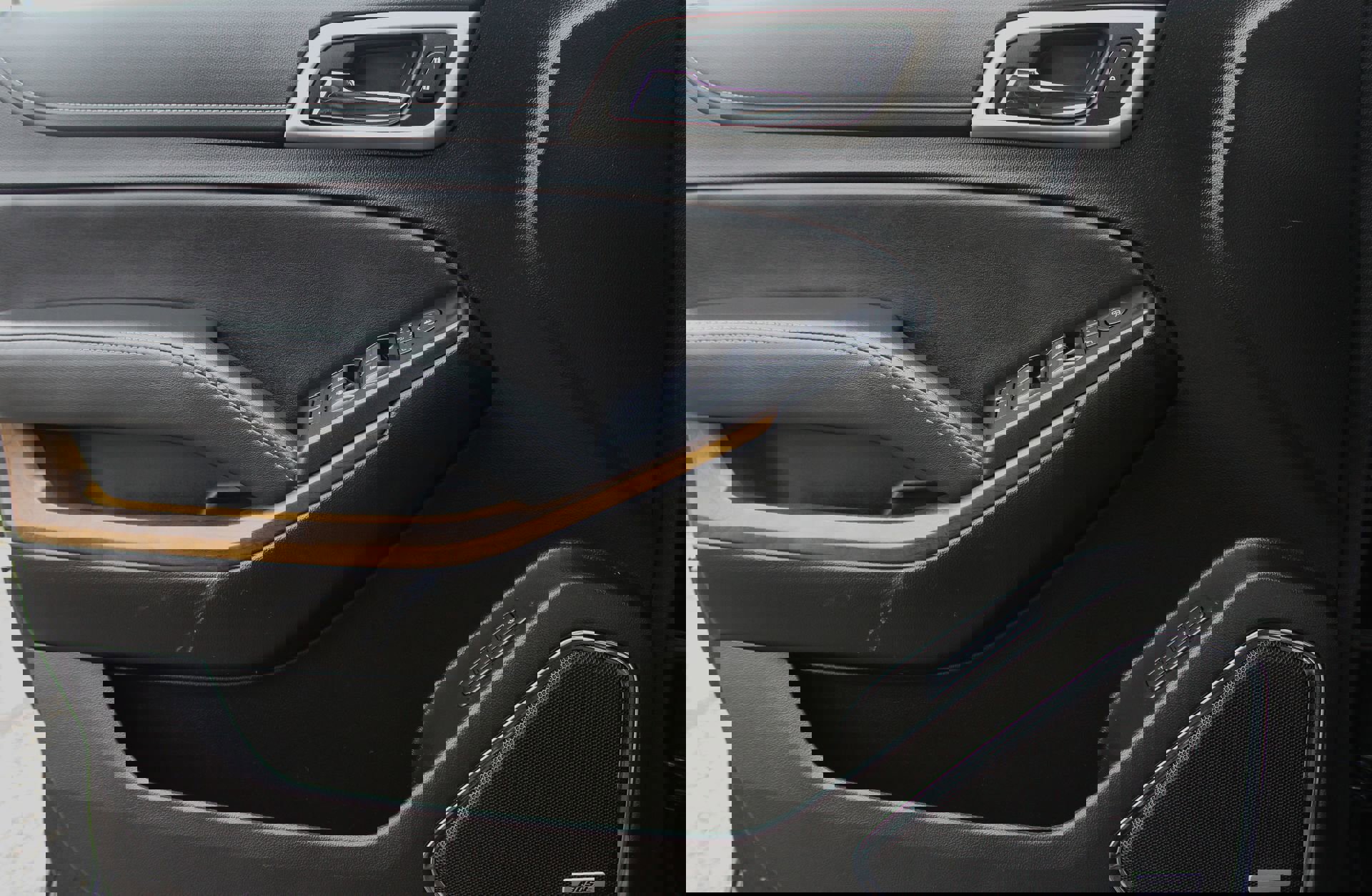 Used 2019 GMC Yukon XL Denali image 14