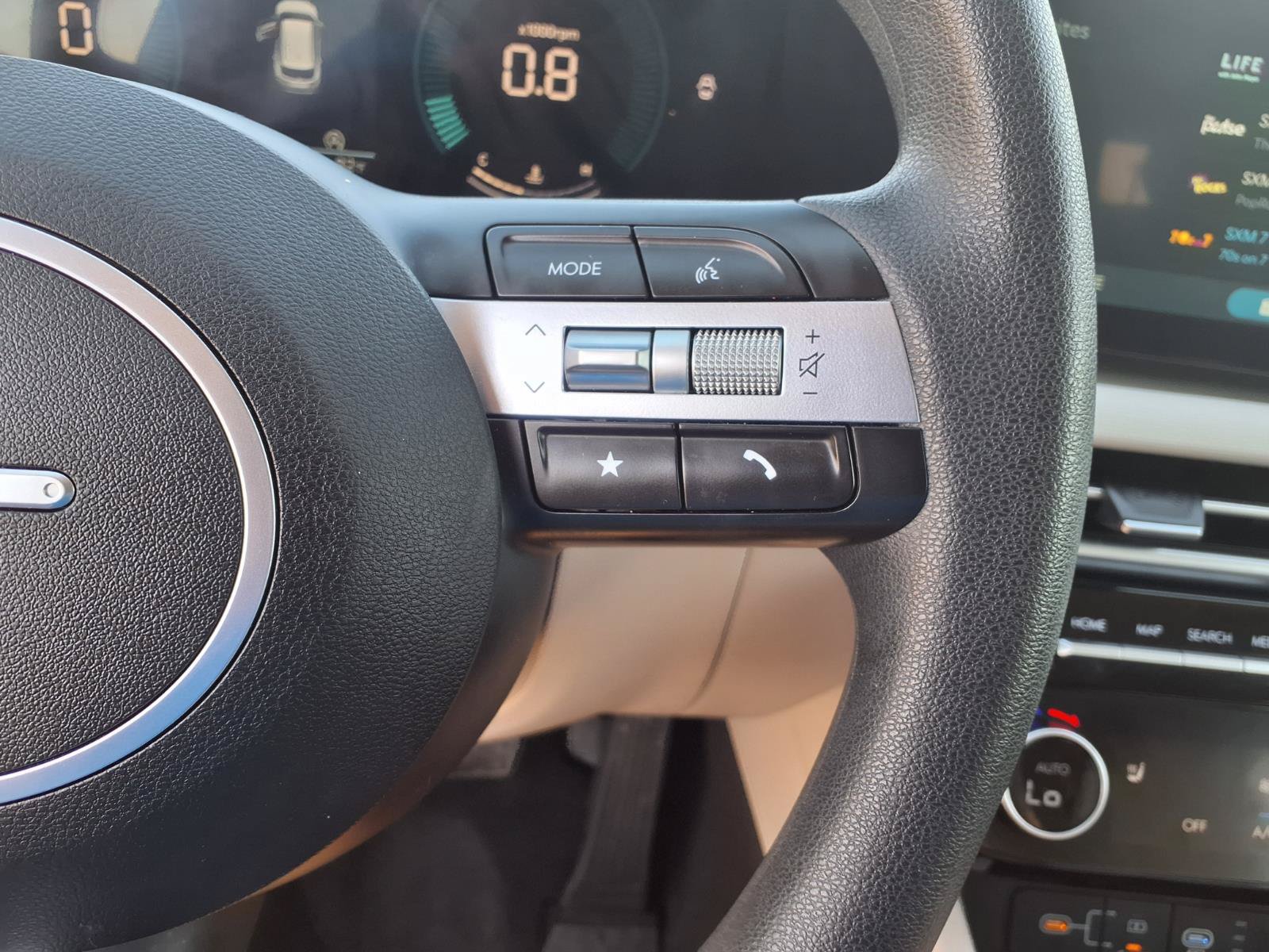 Used 2025 Hyundai Tucson SEL FWD image 19