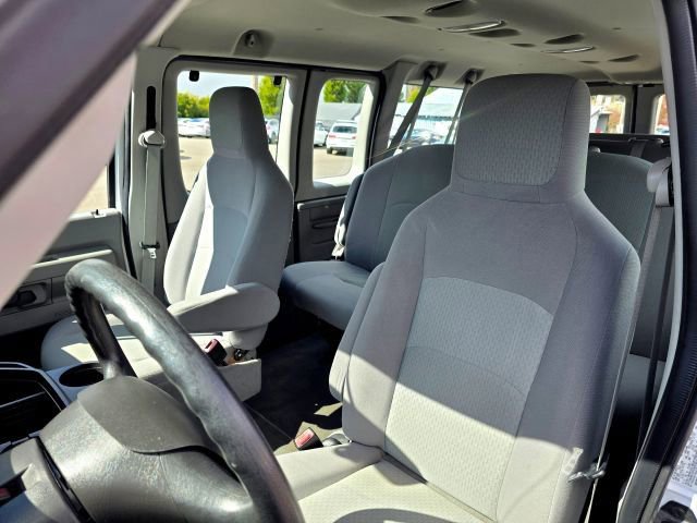 Used 2011 Ford E-350 and Econoline 350 XLT image 27