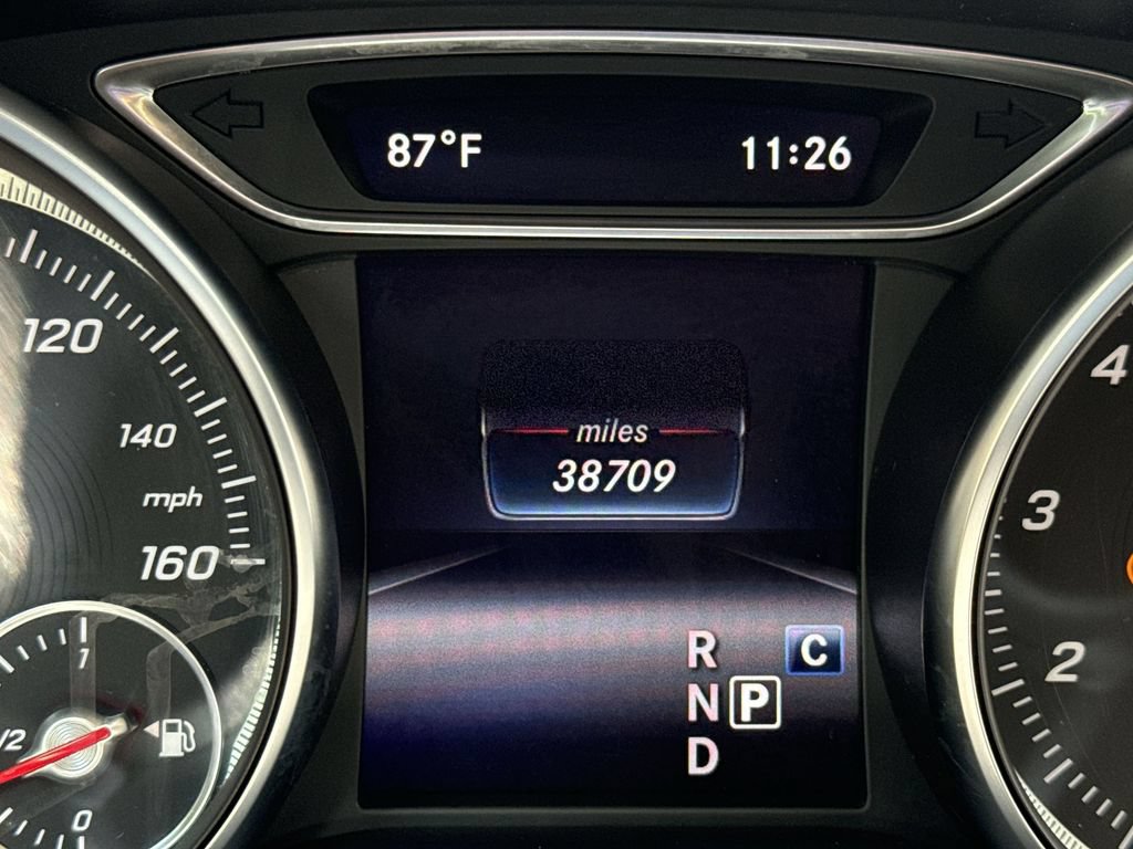 Used 2019 Mercedes-Benz GLA 250 4MATIC w/ Premium Package image 10