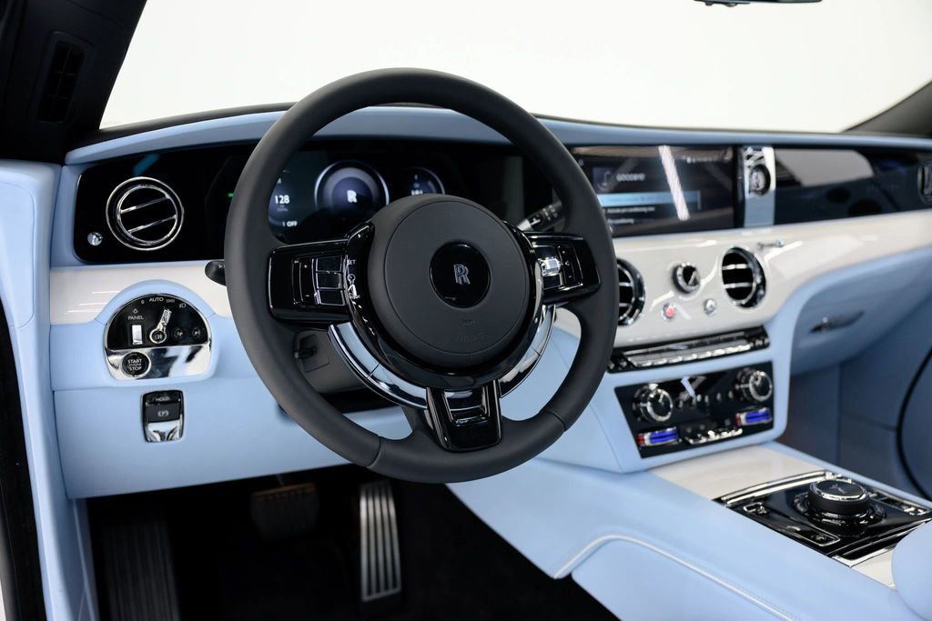 Used 2025 Rolls-Royce Spectre AWD/4WD image 35