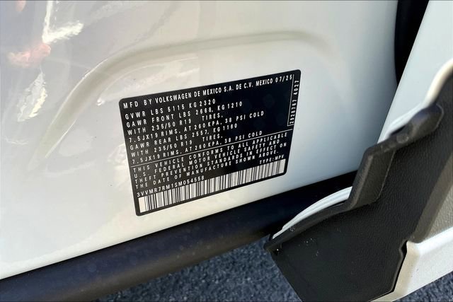 New 2025 Volkswagen Tiguan SE AWD/4WD image 15