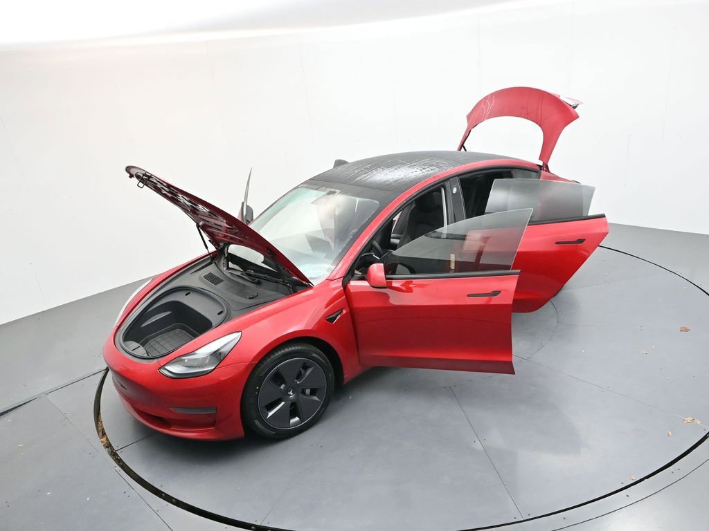 Used 2023 Tesla Model 3 Standard Range image 41