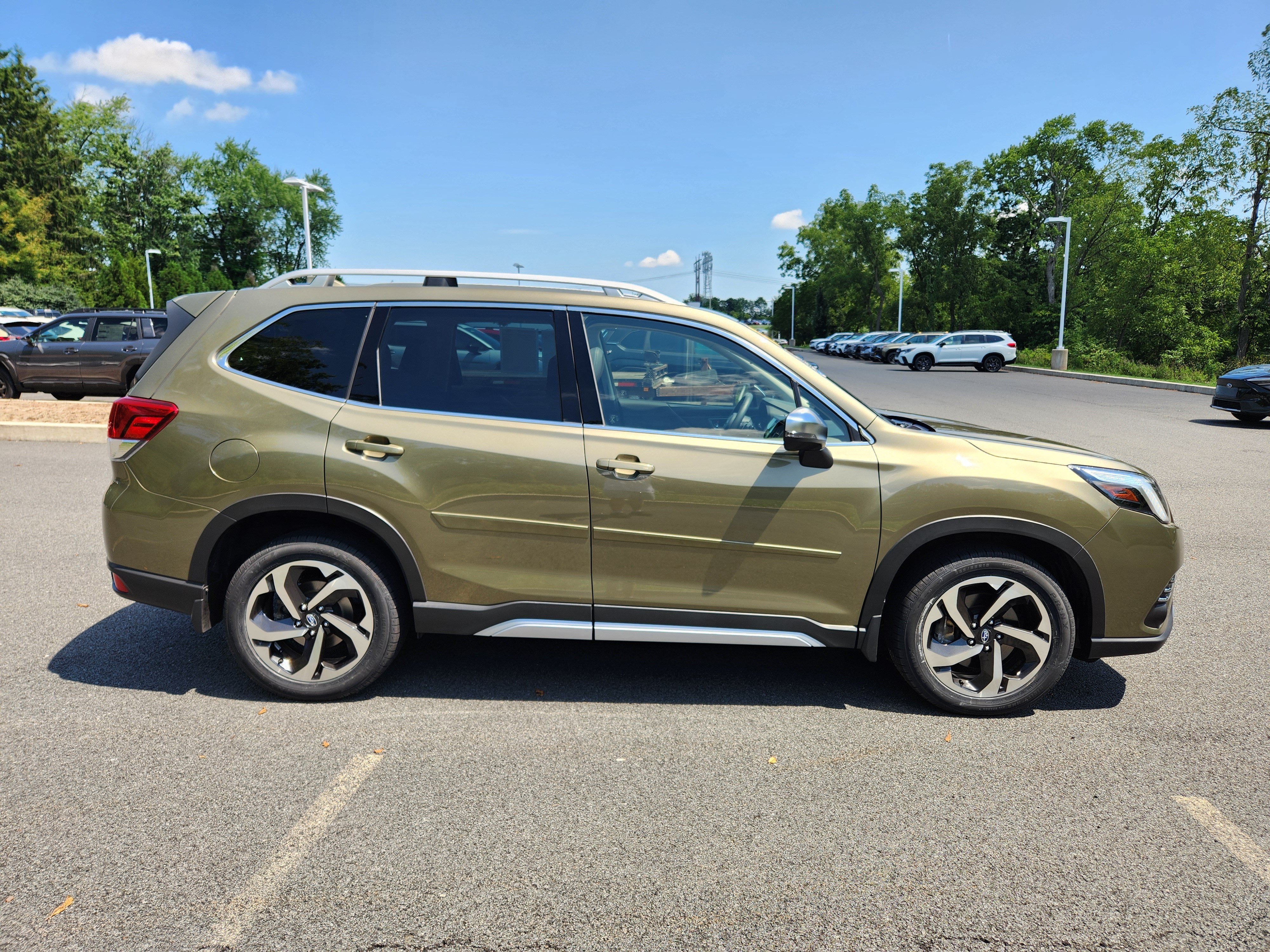 Certified 2023 Subaru Forester Touring AWD/4WD image 6