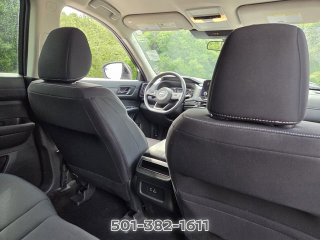 Used 2024 Nissan Pathfinder S AWD/4WD image 15