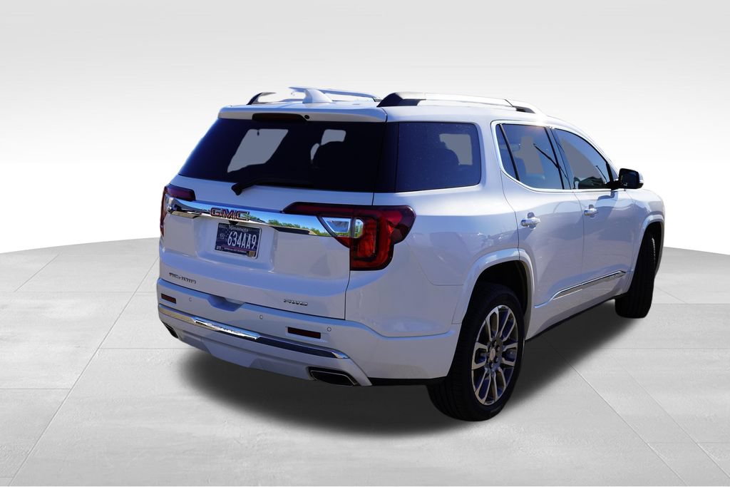 Certified 2022 GMC Acadia Denali w/ Trailering Package AWD/4WD image 3