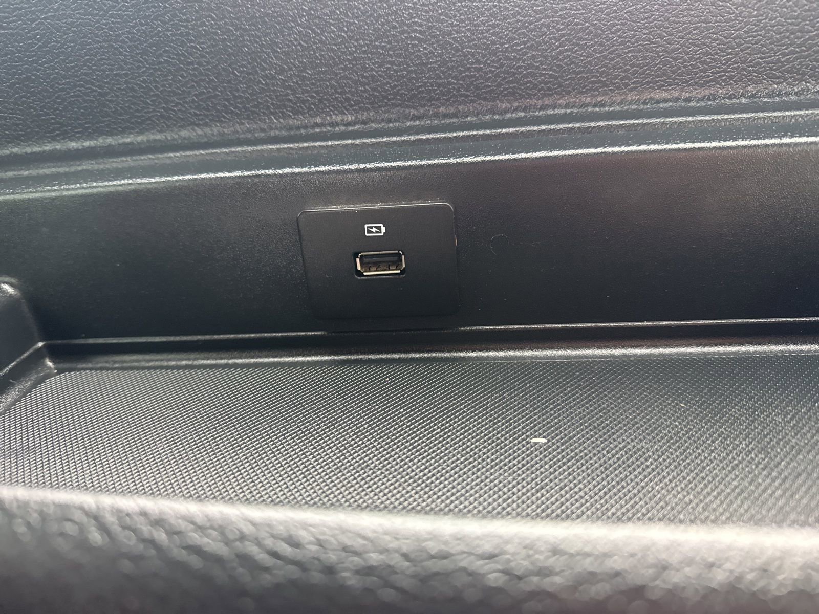 Used 2023 Ford Expedition Limited image 20