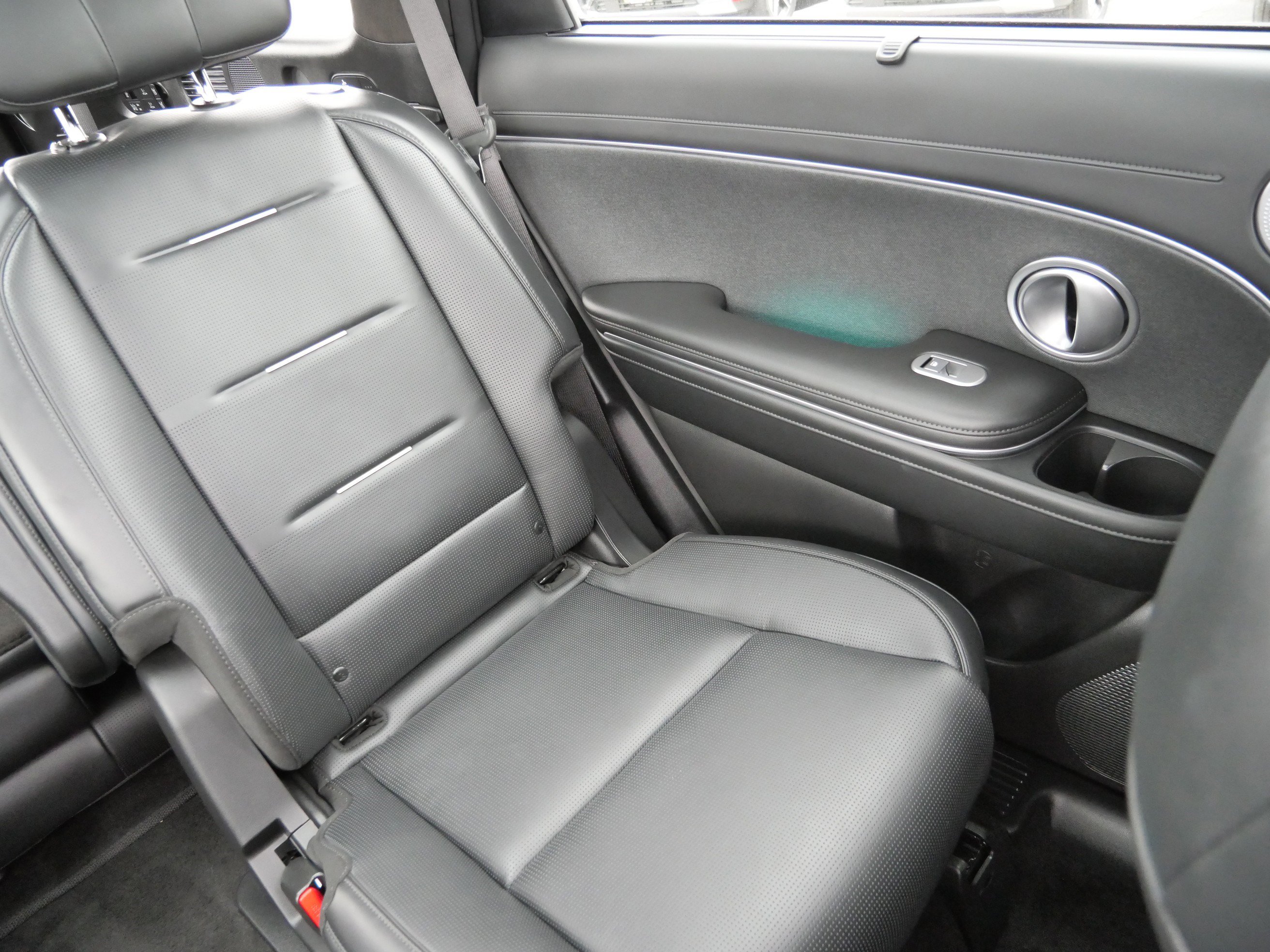 Used 2026 Hyundai Palisade Calligraphy image 14