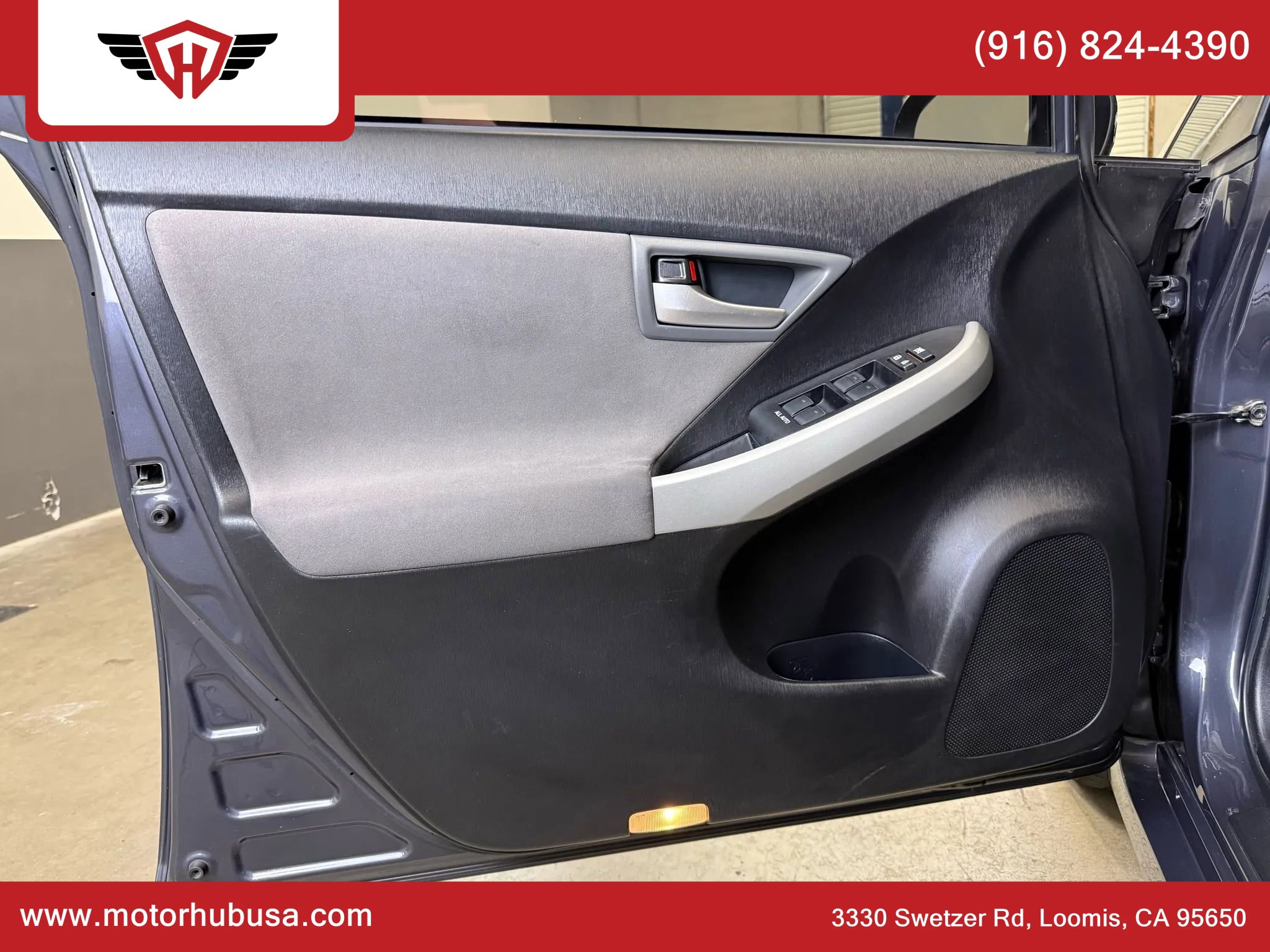 Used 2013 Toyota Prius Two FWD image 36