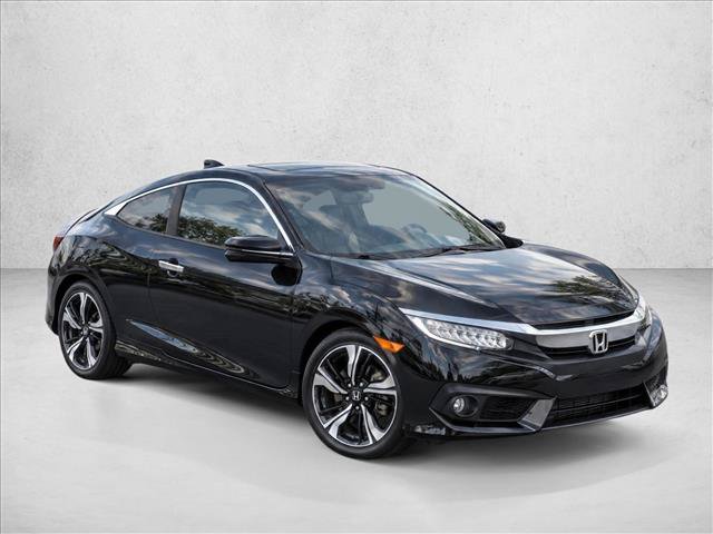 Used 2017 Honda Civic Touring image 3