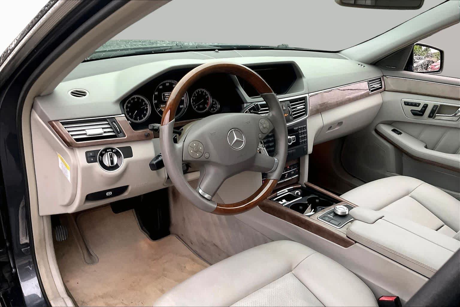 Used 2011 Mercedes-Benz E 350 Sedan image 17