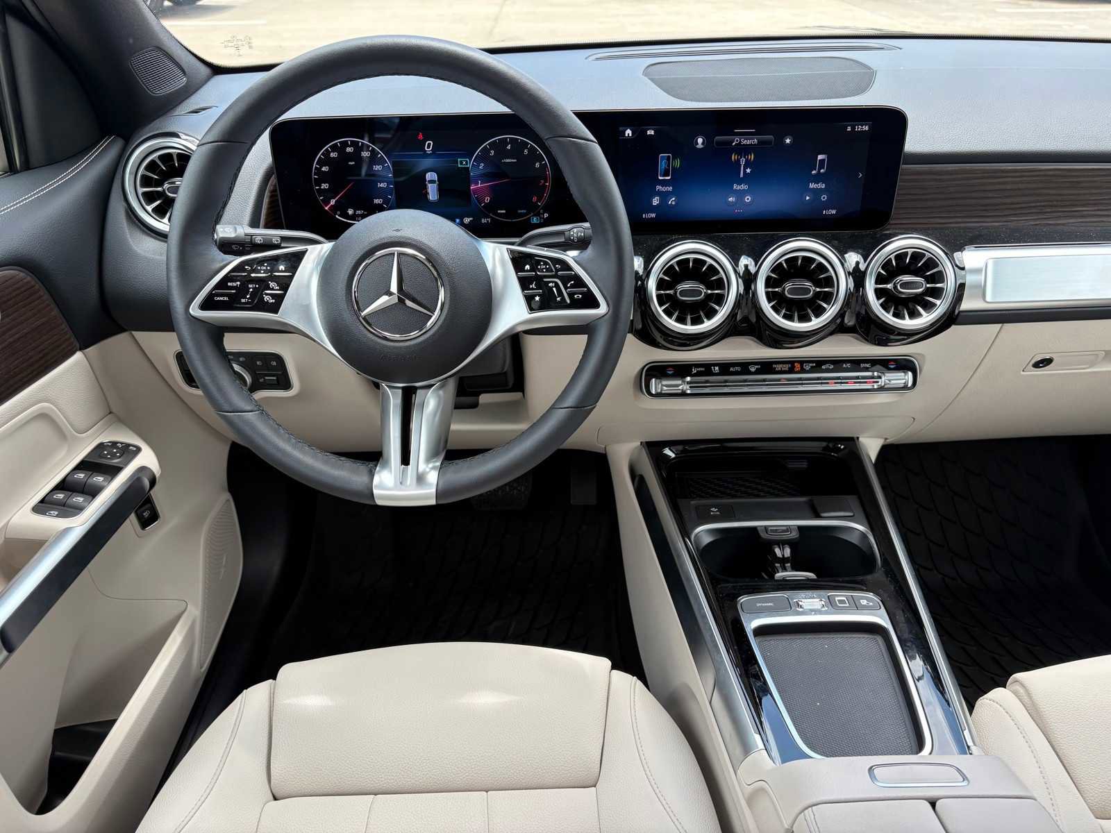 Used 2026 Mercedes-Benz GLB 250 image 12
