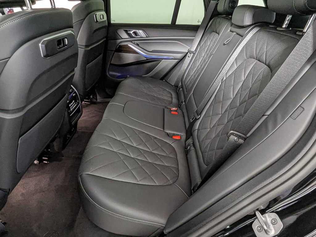 Used 2025 BMW X5 xDrive50e w/ Climate Comfort Package image 48