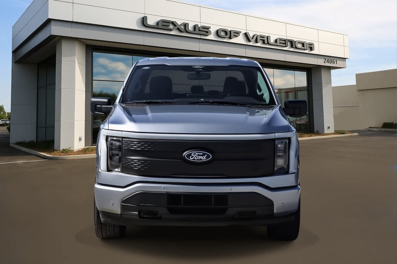 Used 2024 Ford F150 Lightning Flash AWD/4WD image 6