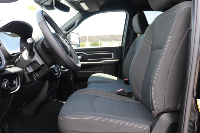Used 2025 RAM 2500 Big Horn AWD/4WD image 14