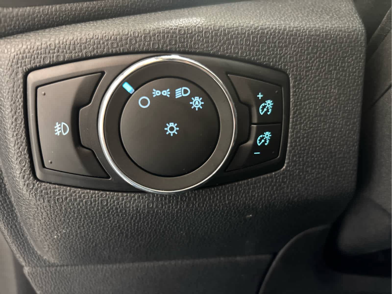 Used 2018 Ford EcoSport SE w/ SE Convenience Package AWD/4WD image 19