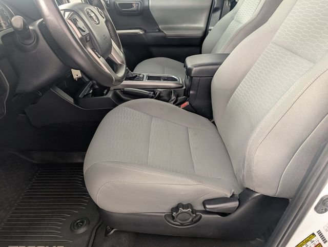 Used 2017 Toyota Tacoma SR5 w/ Tow Package AWD/4WD image 12