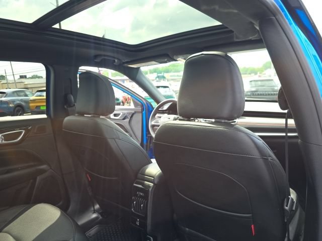 Used 2024 Jeep Compass Trailhawk w/ Trailhawk Elite Group AWD/4WD image 49