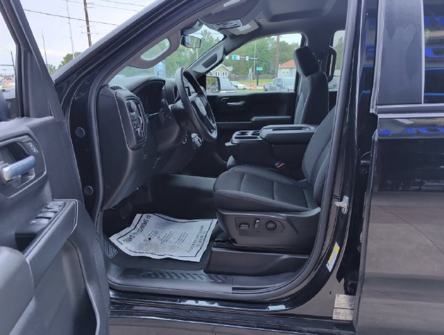 Used 2025 Chevrolet Silverado 1500 Custom w/ LPO, Dark Essentials Package AWD/4WD image 11