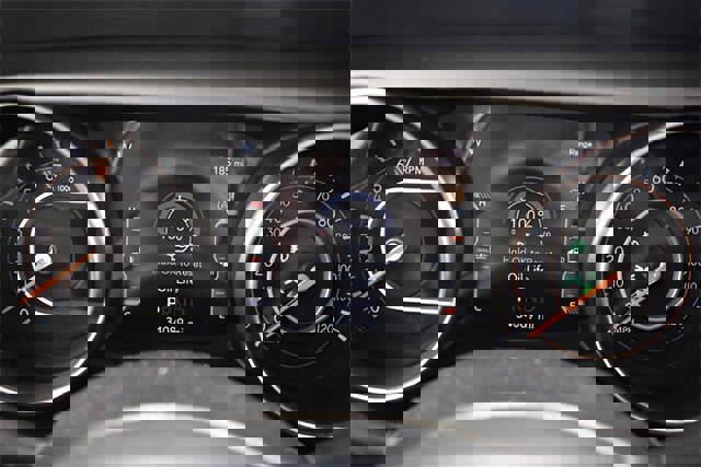 Used 2022 Jeep Wrangler Unlimited Sahara image 25