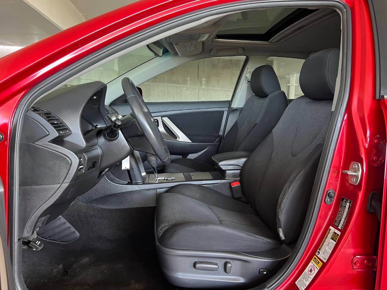 Used 2009 Toyota Camry SE FWD image 12