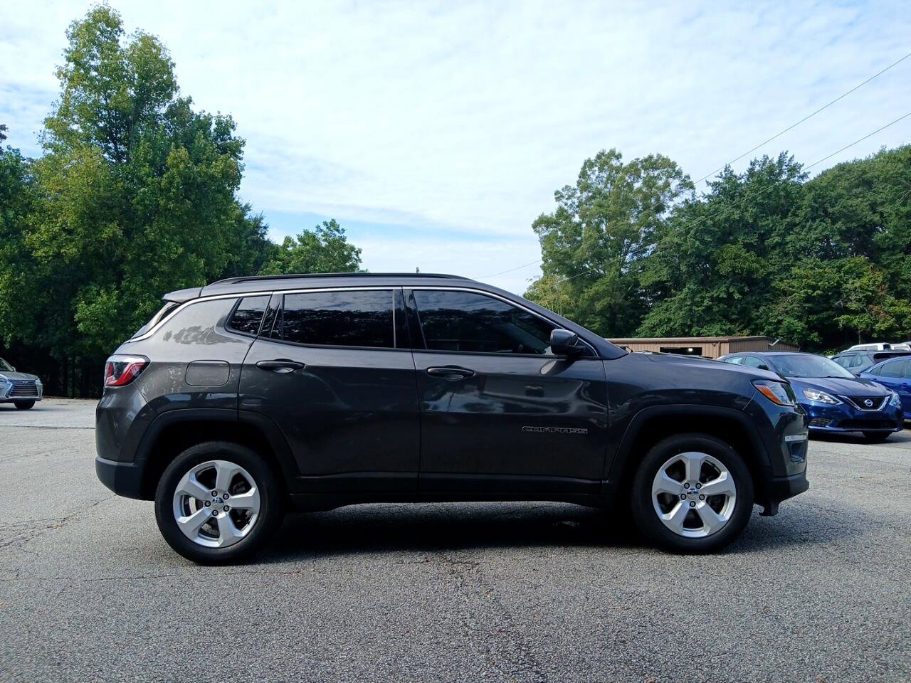 Used 2019 Jeep Compass Latitude w/ Popular Equipment Group image 5