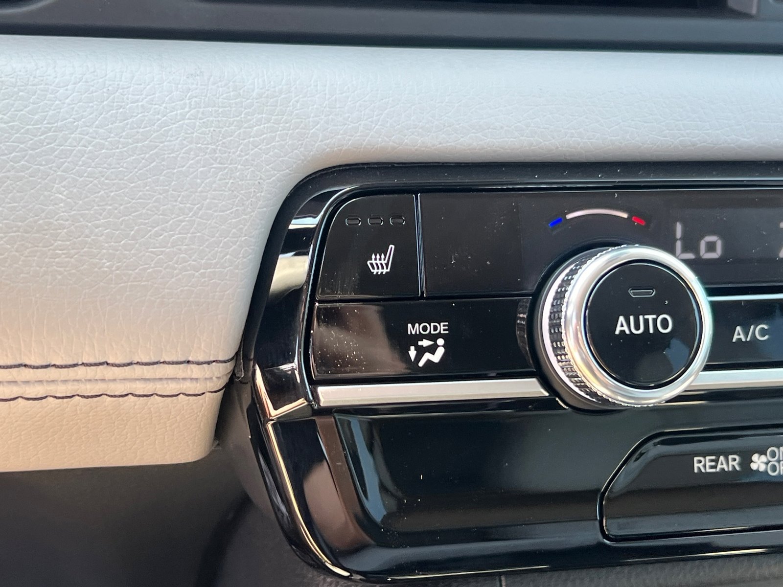 New 2025 Honda Pilot EX-L image 23