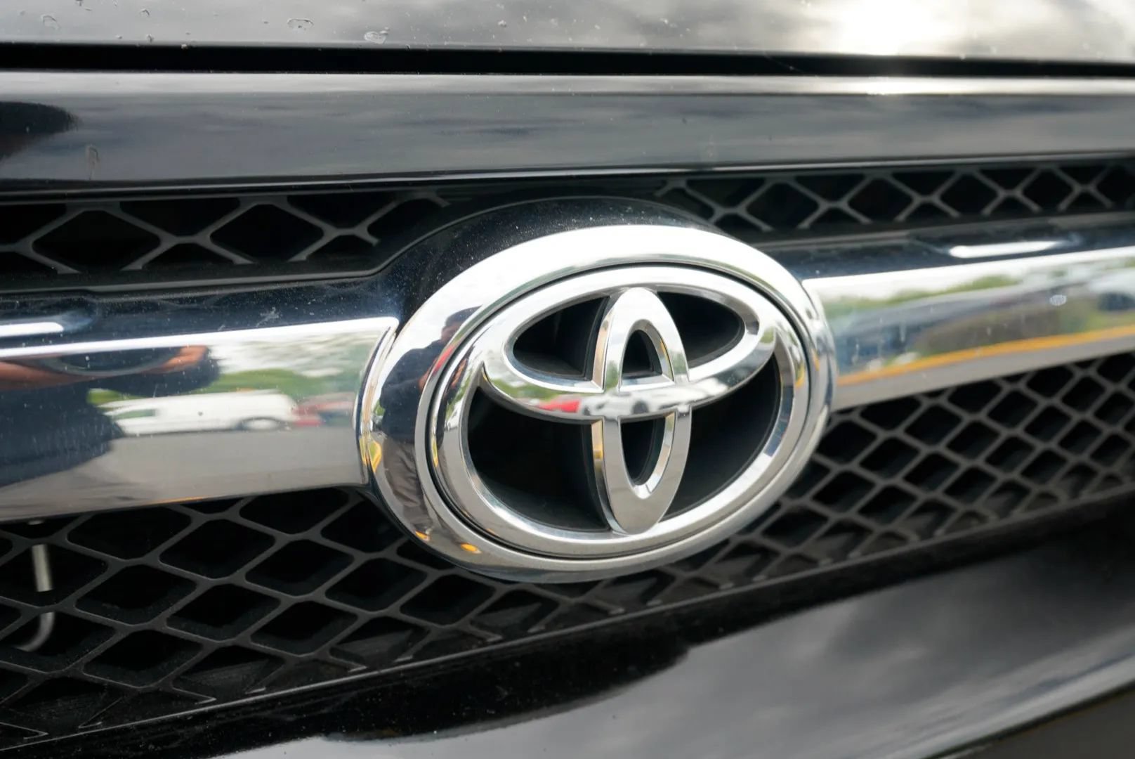 Used 2010 Toyota 4Runner Limited AWD/4WD image 10