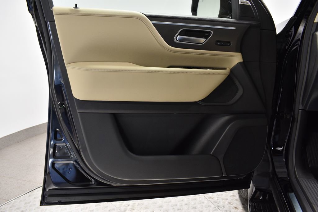 New 2026 INFINITI QX80 Pure w/ Cargo Package image 10