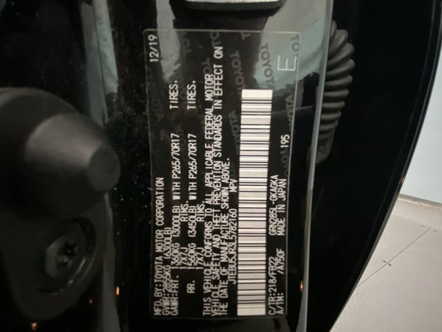 Used 2020 Toyota 4Runner SR5 AWD/4WD image 27