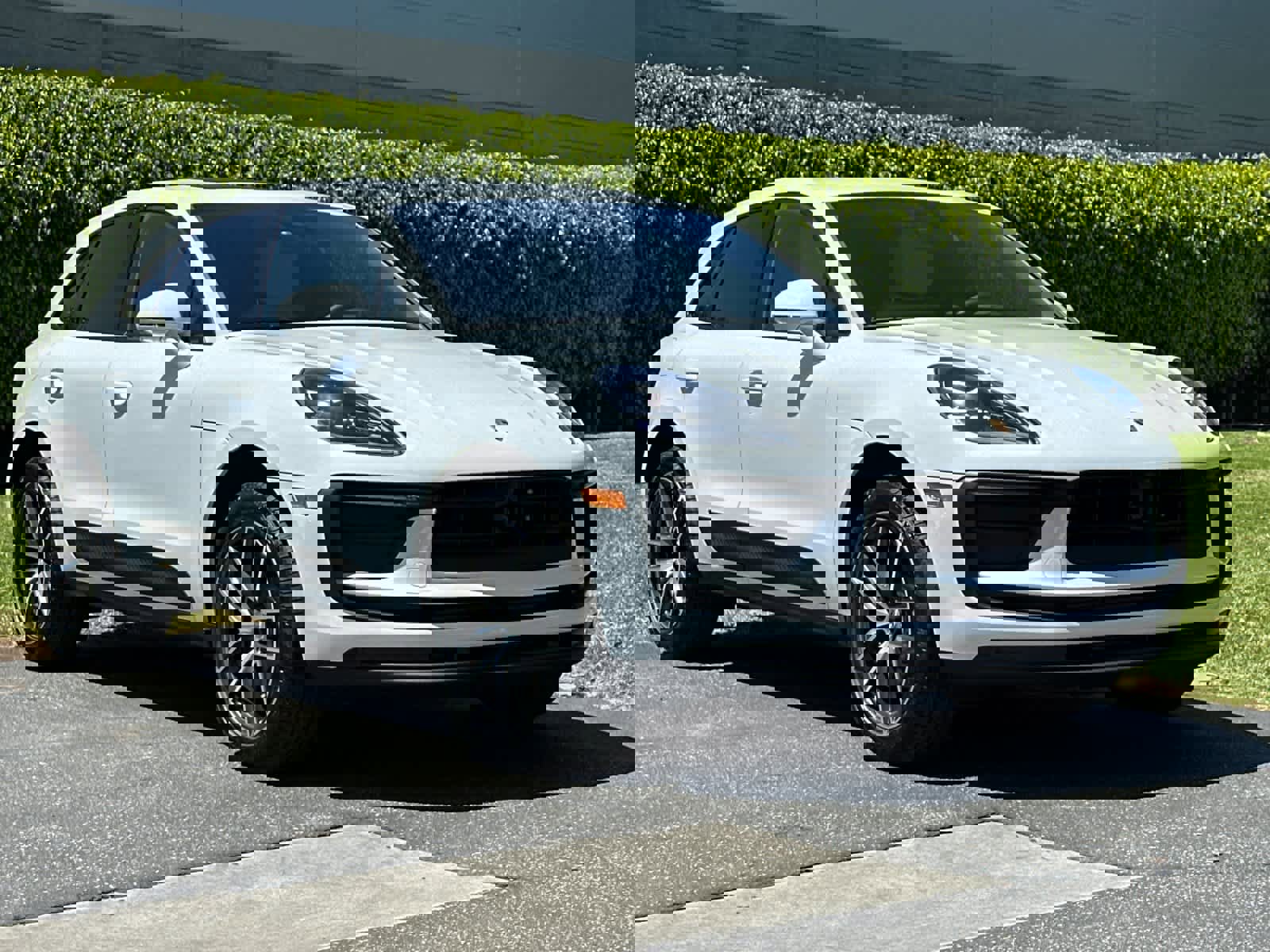 New 2026 Porsche Macan AWD/4WD image 10