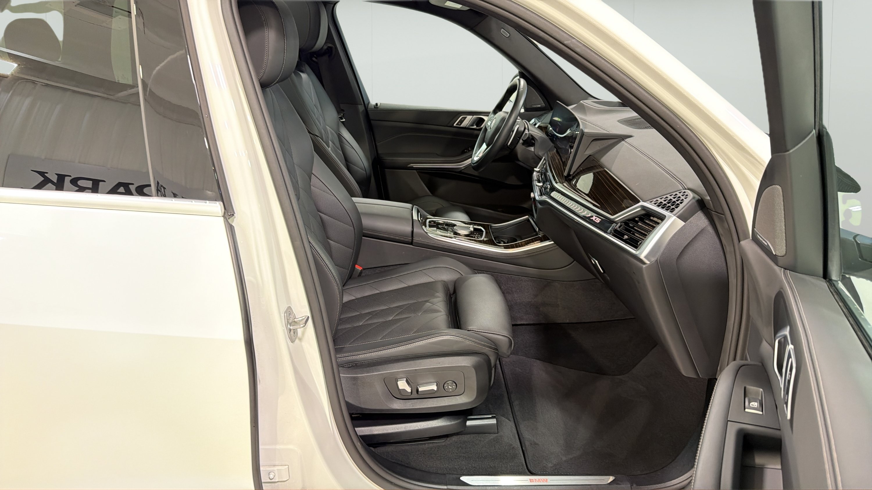 Used 2026 BMW X5 sDrive40i RWD image 26
