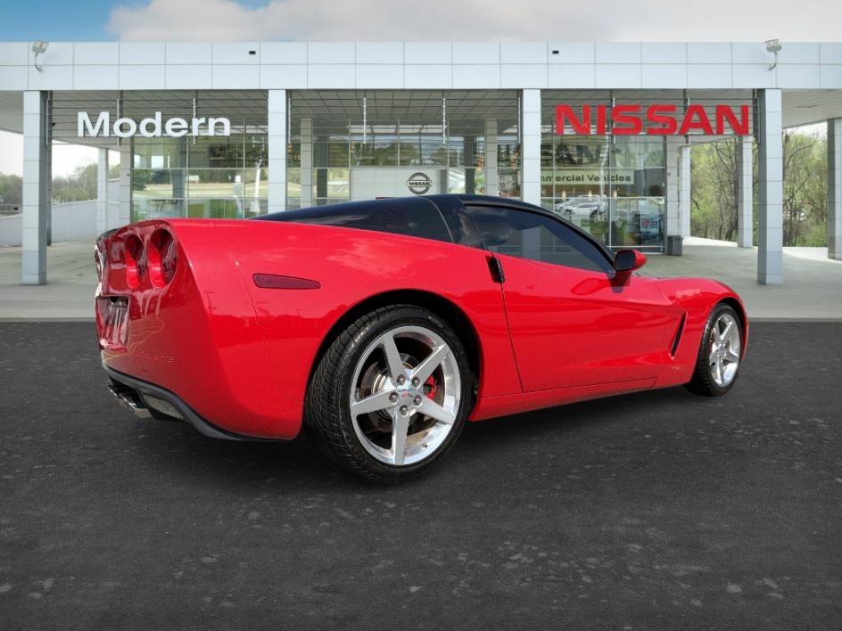 Used 2005 Chevrolet Corvette Coupe w/ Preferred Equipment Group RWD image 5