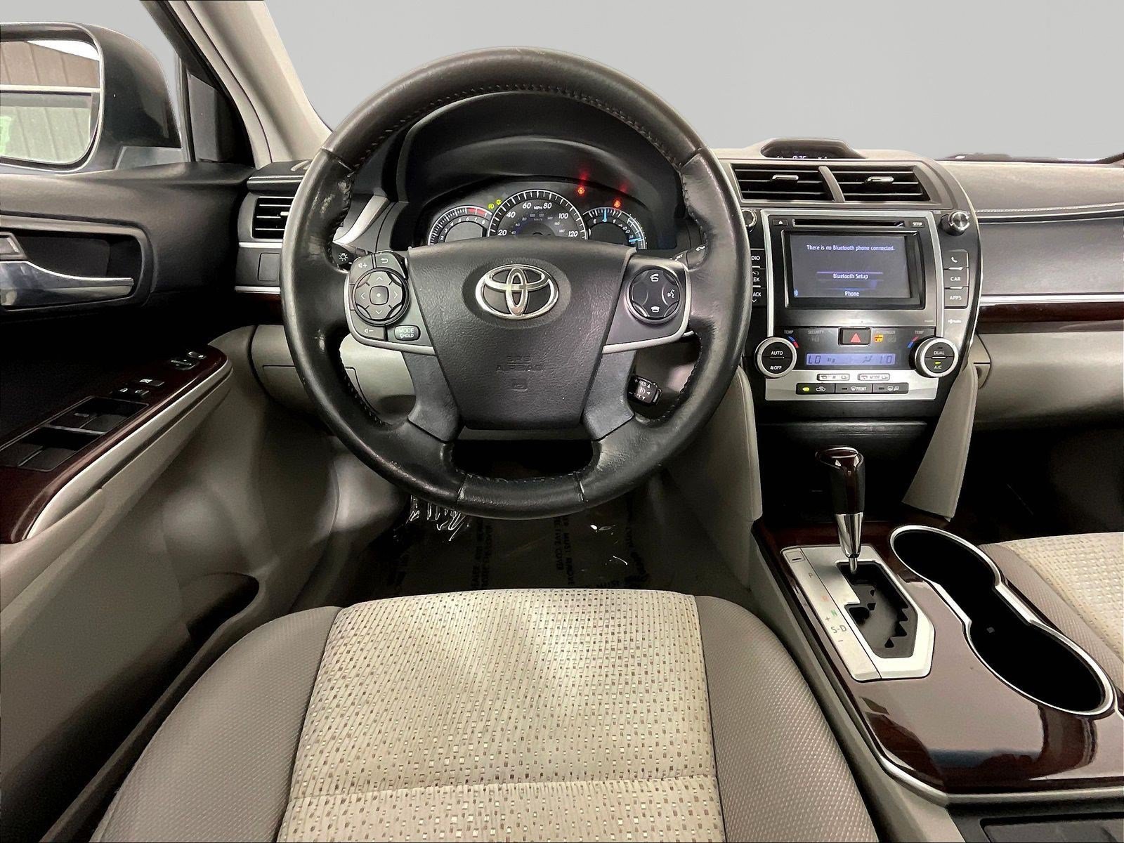 Used 2014 Toyota Camry XLE FWD image 8