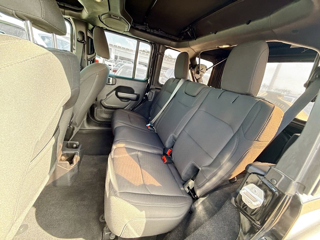 Used 2021 Jeep Wrangler Unlimited Sport image 27