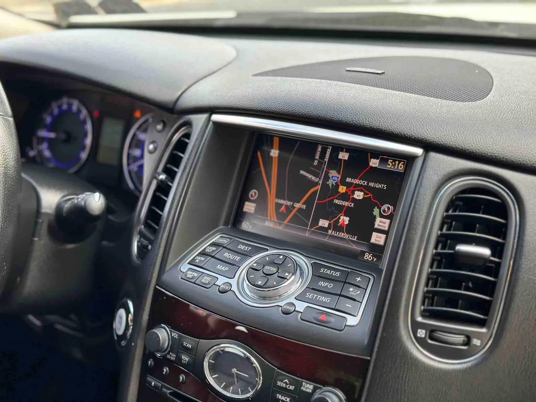 Used 2012 INFINITI EX35 Journey w/ Premium Pkg image 24