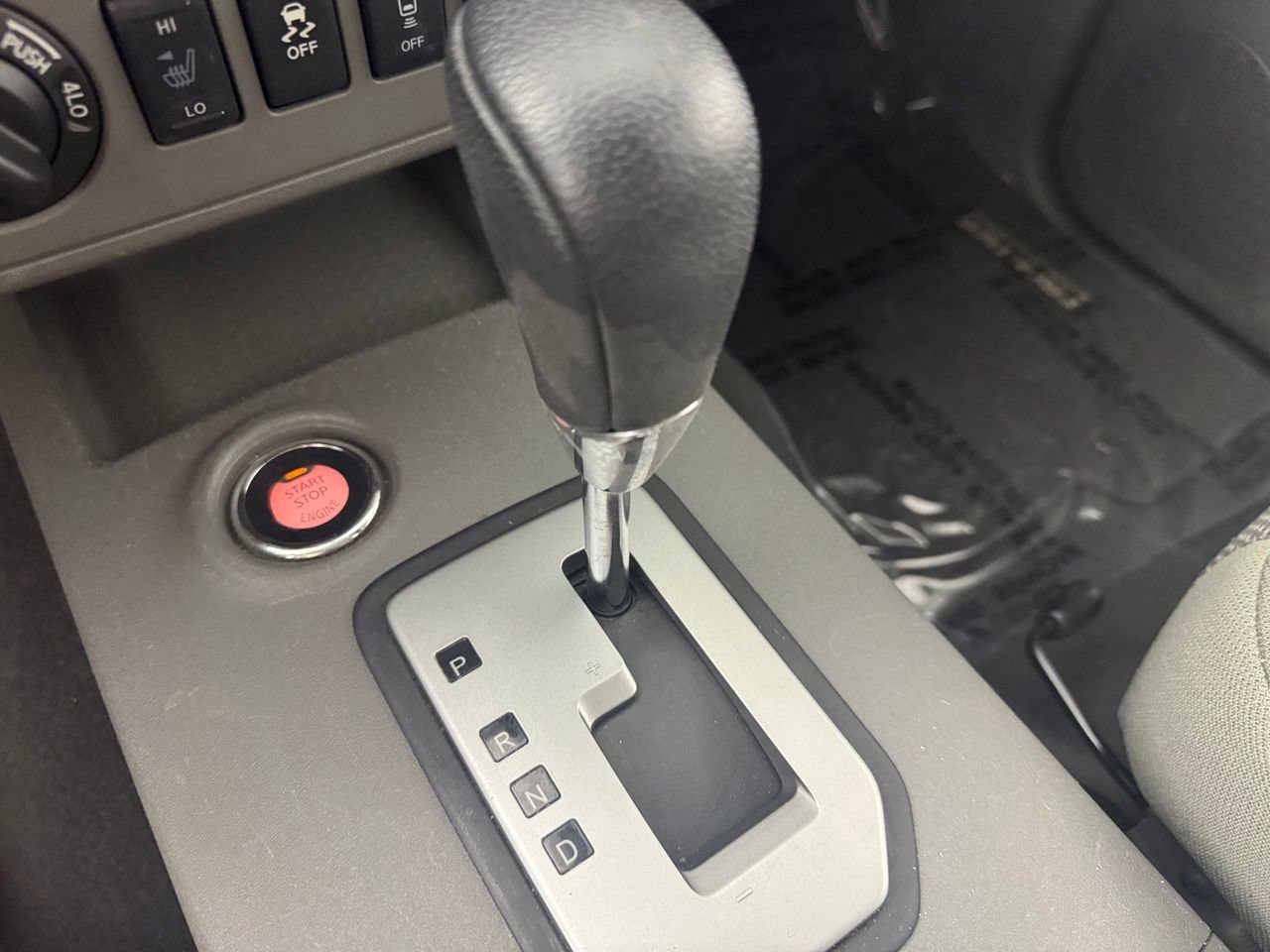 Used 2021 Nissan Frontier SV w/ Midnight Edition Floor Mats AWD/4WD image 21