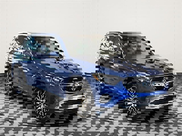 New 2025 Mercedes-Benz GLC 300 4MATIC