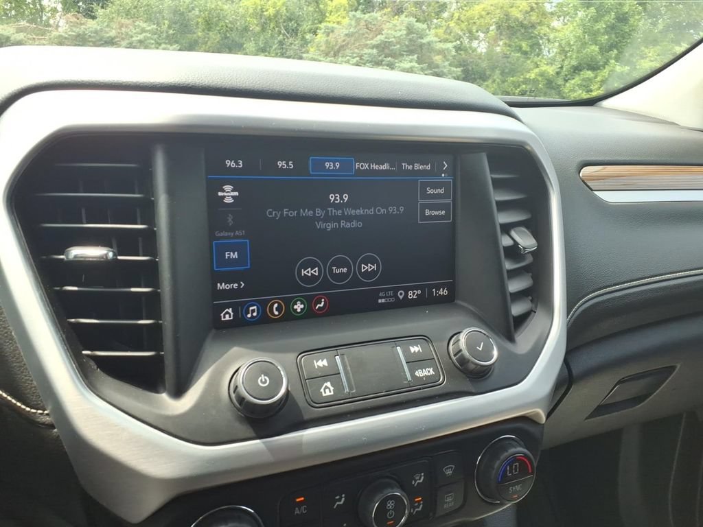 Used 2023 GMC Acadia SLE w/ Driver Convenience Package FWD image 19