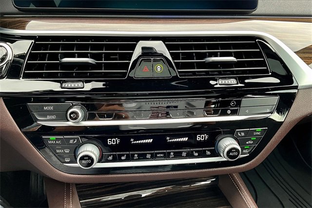 Used 2022 BMW M550i xDrive w/ Shadowloine Package image 24