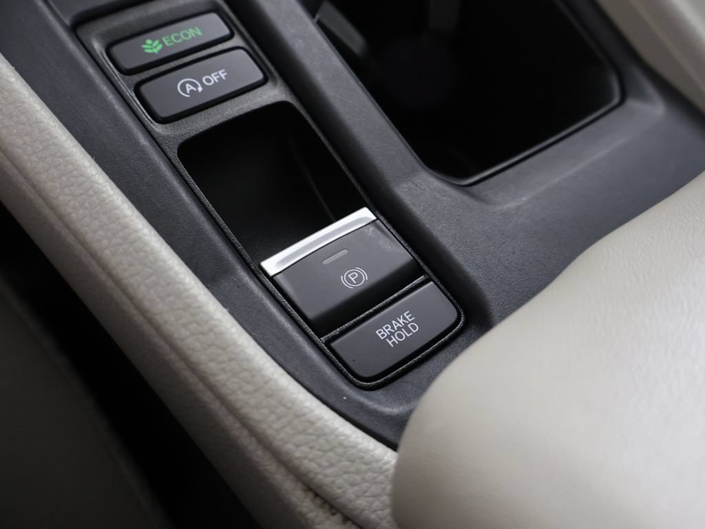 Used 2023 Honda Accord LX image 43