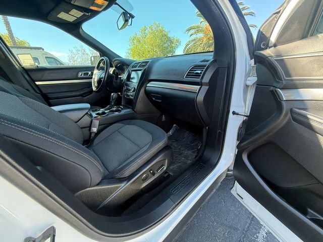 Used 2018 Ford Explorer XLT w/ Equipment Group 201A image 10