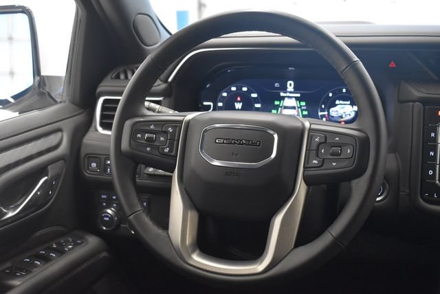 Used 2024 GMC Yukon Denali AWD/4WD image 24