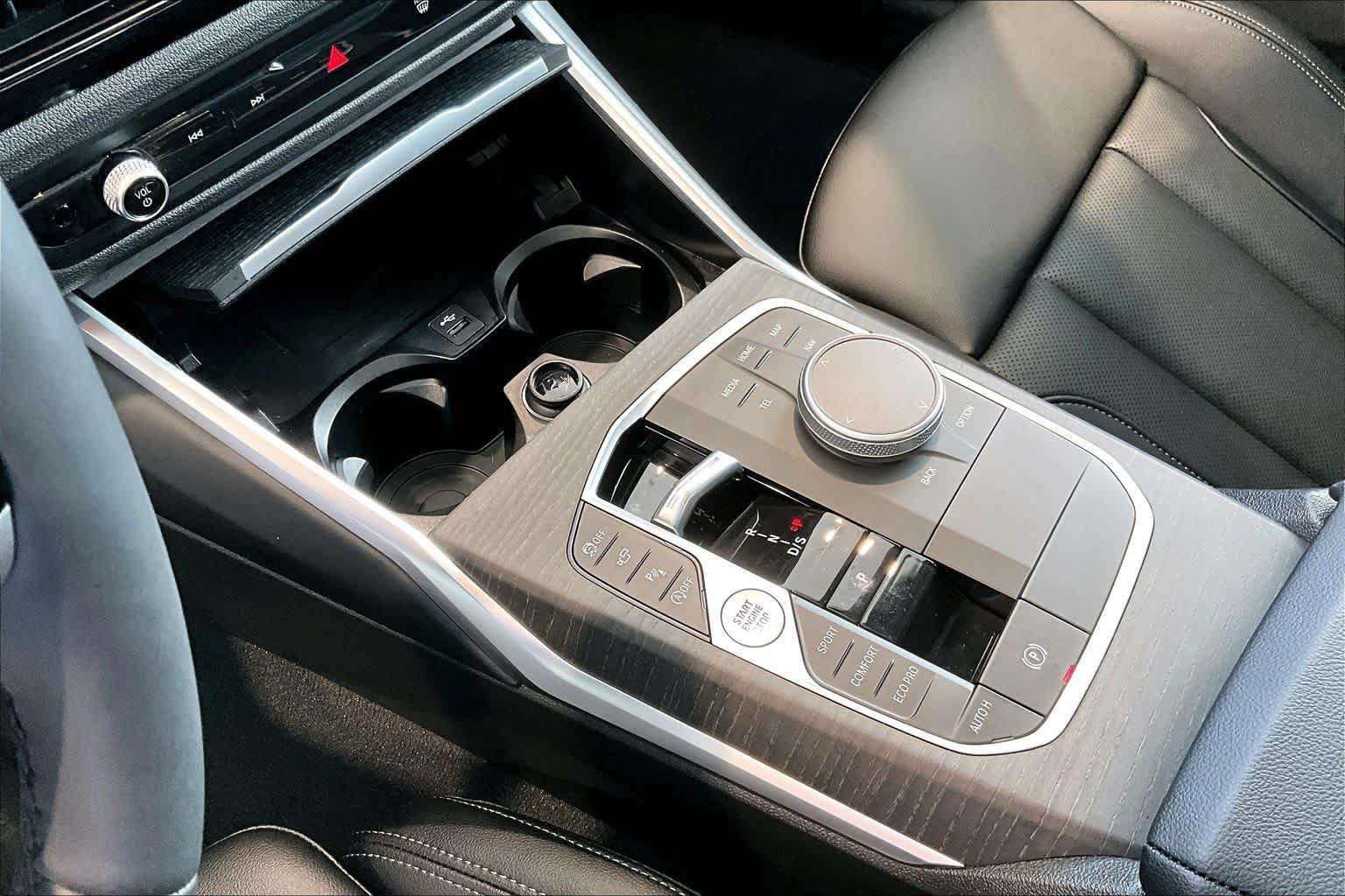 Used 2026 BMW 330i Sedan RWD image 18
