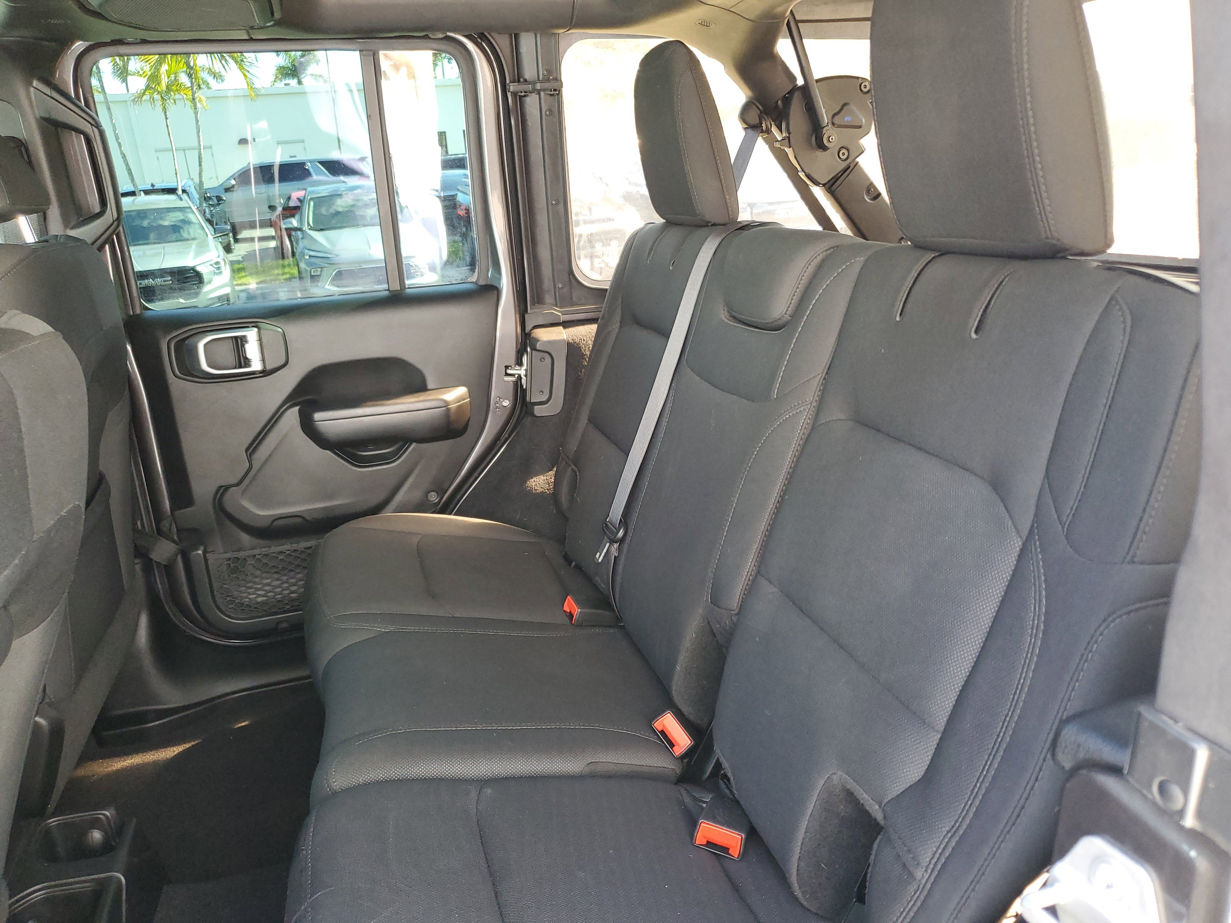 Used 2019 Jeep Wrangler Unlimited Sport S image 12