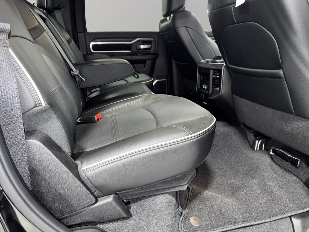 New 2025 RAM 2500 Laramie AWD/4WD image 18