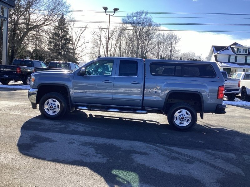 Used 2016 GMC Sierra 2500 SLE w/ SLE Preferred Package image 4
