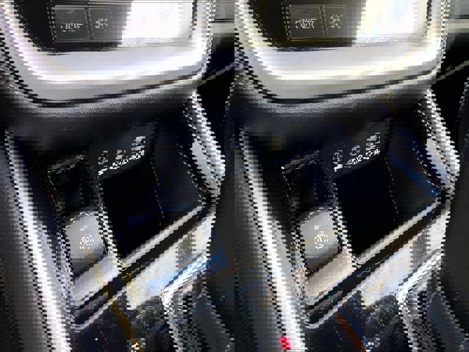 Used 2024 Subaru Outback Premium image 27