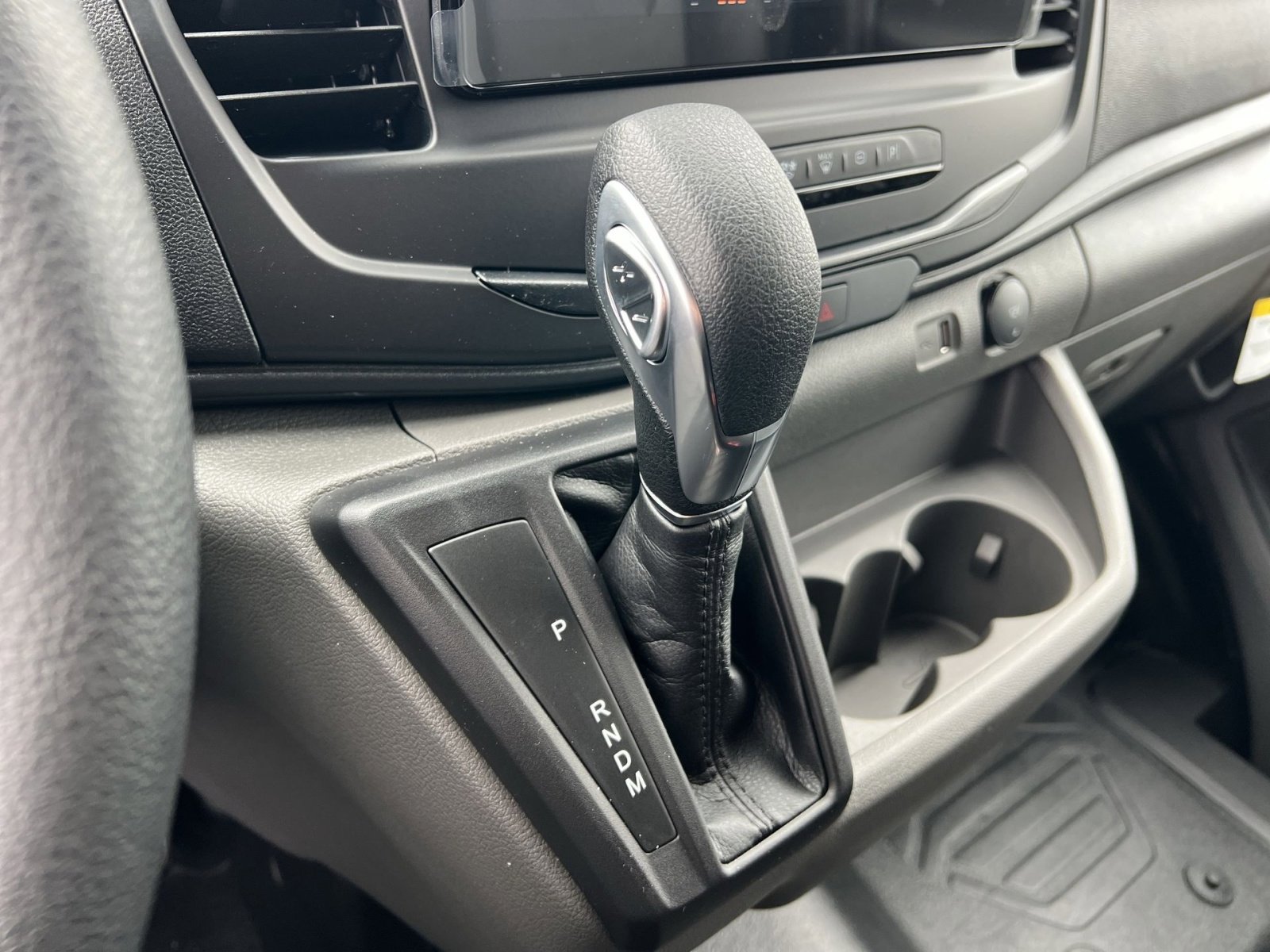 New 2026 Ford Transit 250 148 Medium Roof image 20