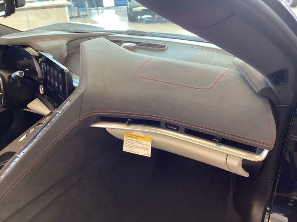 Used 2023 Chevrolet Corvette Stingray Premium Conv w/ Z51 Performance Package RWD image 15